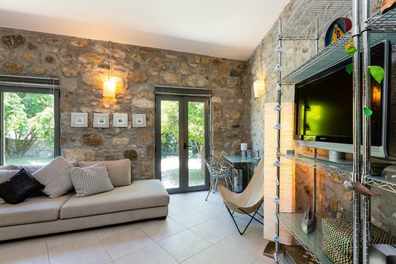 Muazzo Creta Stone House, Nature Escape With Pool, By Thinkvilla Пиги Экстерьер фото